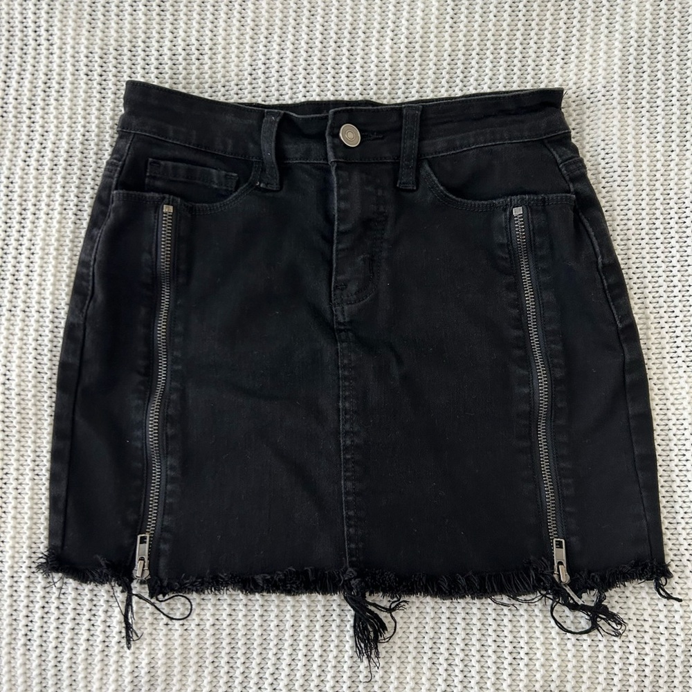 Distressed black mini skirt